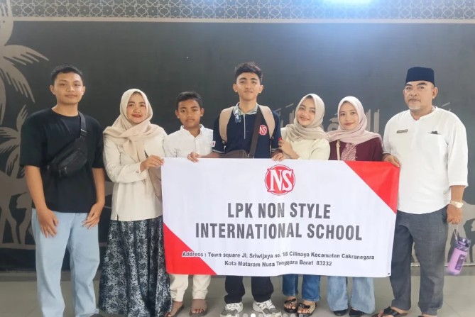 PERPISAHAN WANDI & KELUARGA DI BANDARA LOMBOK